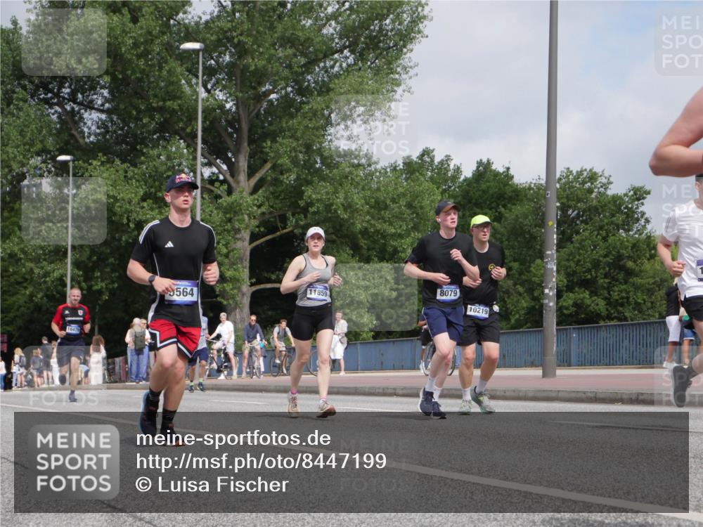 29.06.2025 - hella hamburg halbmarathon Luisa Fischer http://msf.ph/oto/8447199 29.06.2025 10:29:24 Kennedybrücke 16479, 8079, 11859, 10219, 9564, 3765, 5497, 5564, 6478, 7069, 8079, 8881, 9573, 10219, 10845, 10846 meine-sportfotos.de