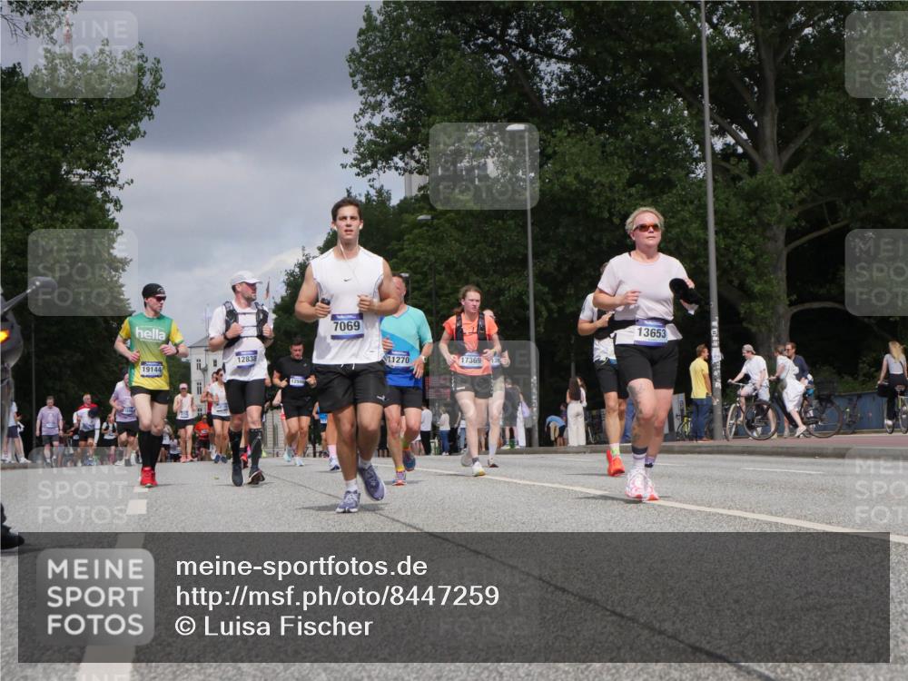 29.06.2025 - hella hamburg halbmarathon Luisa Fischer http://msf.ph/oto/8447259 29.06.2025 10:29:28 Kennedybrücke 19144, 12838, 7069, 11270, 17369, 139, 13653, 1479, 5497, 5564, 6478, 7069, 8079, 8881, 9573, 10219, 10845, 10846 meine-sportfotos.de