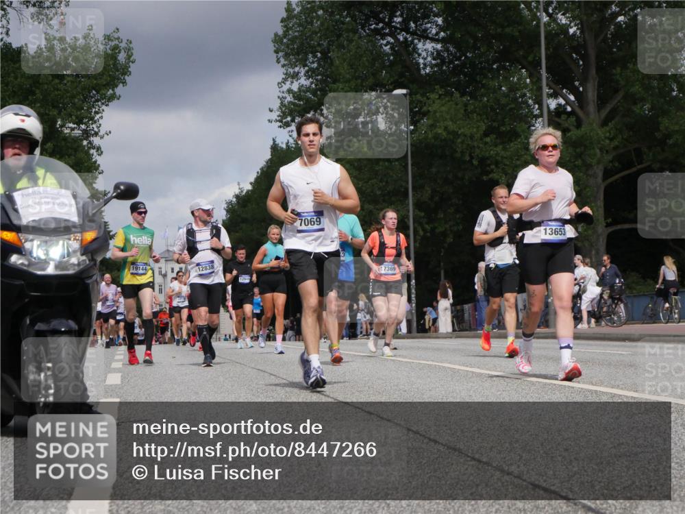 29.06.2025 - hella hamburg halbmarathon Luisa Fischer http://msf.ph/oto/8447266 29.06.2025 10:29:29 Kennedybrücke 29, 2025, 19144, 14179, 12838, 12946, 7069, 7369, 13653, 1479, 5497, 5564, 7069, 8079, 8881, 9573, 10219, 10465 meine-sportfotos.de