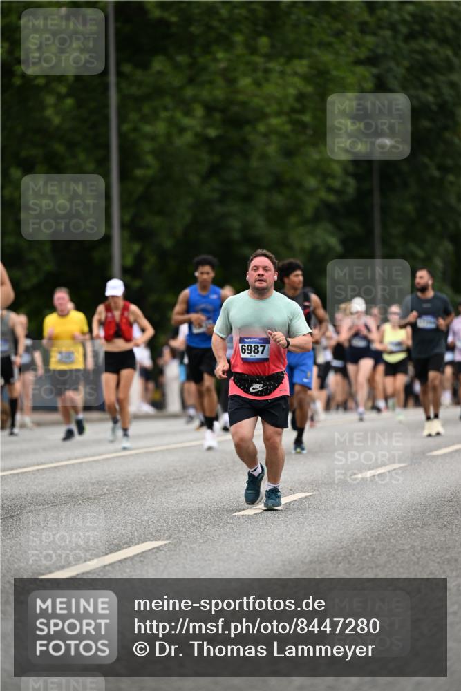 29.06.2025 - hella hamburg halbmarathon Dr. Thomas Lammeyer http://msf.ph/oto/8447280 29.06.2025 10:58:37 Kennedybrücke 1744, 2372, 2600, 2761, 3187, 3249, 3364, 4323, 4685, 4720, 4838, 5309, 5514, 5804, 5856, 5933, 5993, 6468, 6583, 6987, 7614, 7946, 7986, 9130, 9138, 9503, 9771, 10207 meine-sportfotos.de