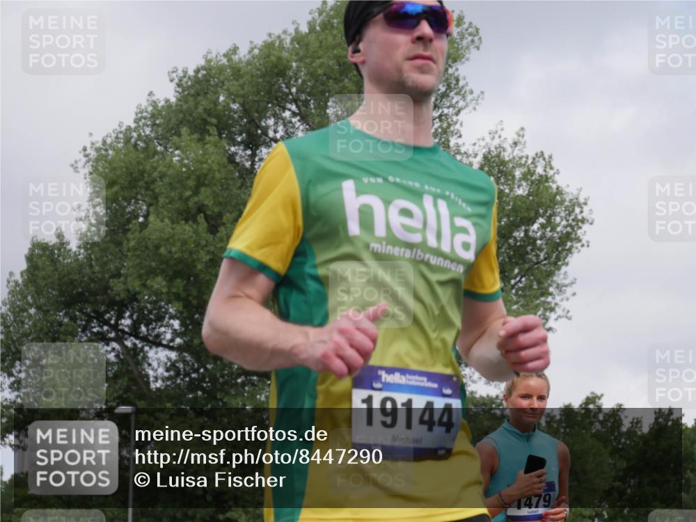 29.06.2025 - hella hamburg halbmarathon Luisa Fischer http://msf.ph/oto/8447290 29.06.2025 10:29:36 Kennedybrücke 19144, 1479, 1479, 1973, 5497, 6637, 9573, 10465 meine-sportfotos.de