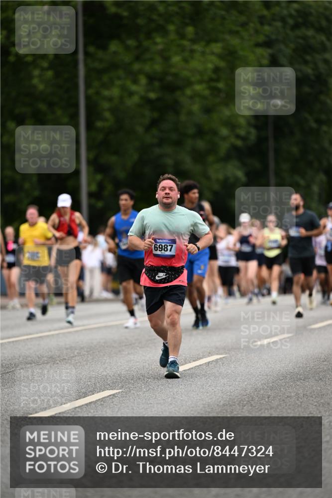 29.06.2025 - hella hamburg halbmarathon Dr. Thomas Lammeyer http://msf.ph/oto/8447324 29.06.2025 10:58:38 Kennedybrücke 1744, 2372, 2600, 2761, 3187, 3249, 3364, 4323, 4685, 4720, 4838, 5309, 5856, 5933, 5993, 6468, 6583, 6987, 7614, 7670, 7946, 7986, 9130, 9138, 9503, 9771, 10207 meine-sportfotos.de