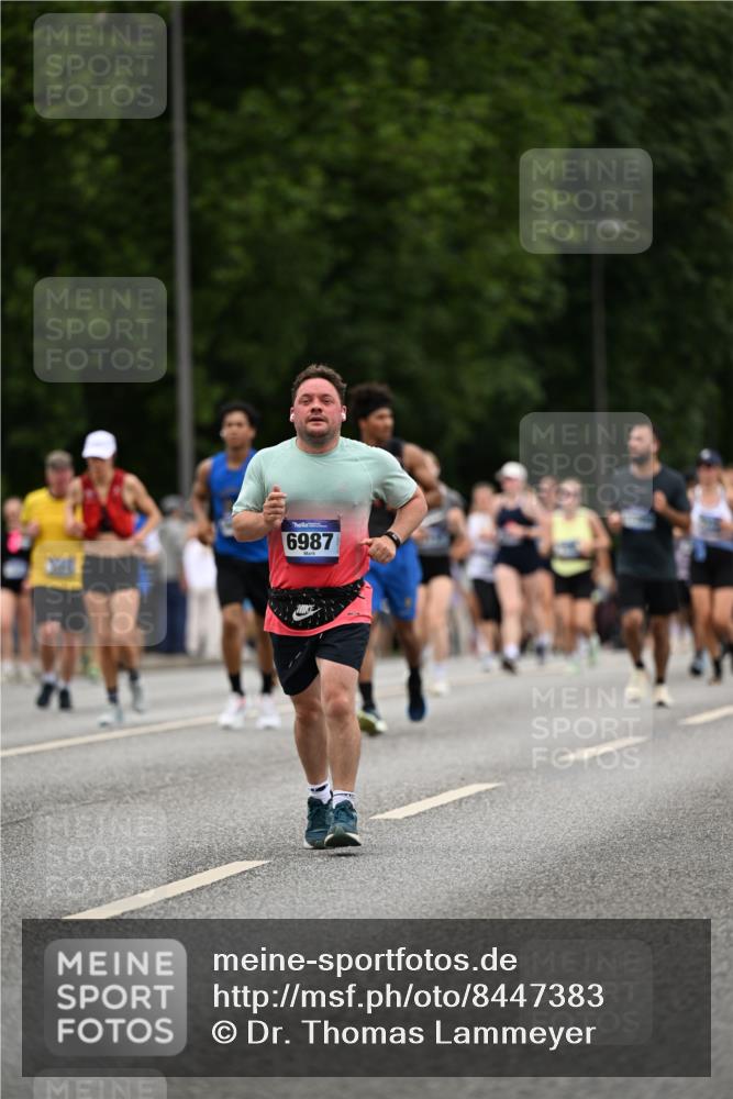 29.06.2025 - hella hamburg halbmarathon Dr. Thomas Lammeyer http://msf.ph/oto/8447383 29.06.2025 10:58:38 Kennedybrücke 1744, 2372, 2600, 2761, 3187, 3249, 3364, 4323, 4685, 4720, 4838, 5309, 5856, 5933, 5993, 6468, 6583, 6987, 7614, 7670, 7946, 7986, 9130, 9138, 9503, 9771, 10207 meine-sportfotos.de