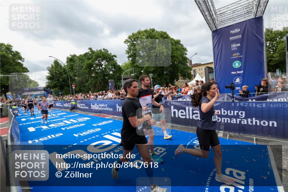 29.06.2025 - hella hamburg halbmarathon Zöllner http://msf.ph/oto/8447618 29.06.2025 10:58:09 Ziel 1563, 1611, 2907, 3141, 4319, 6892, 10036, 10408, 11832, 12773, 13666, 15090, 15125, 15189 meine-sportfotos.de