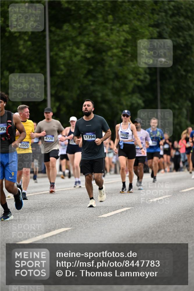 29.06.2025 - hella hamburg halbmarathon Dr. Thomas Lammeyer http://msf.ph/oto/8447783 29.06.2025 10:58:42 Kennedybrücke 2372, 2600, 2761, 3187, 3249, 3364, 4039, 4323, 4685, 4720, 4838, 5309, 5815, 5856, 5933, 6468, 6583, 6987, 7614, 7670, 7874, 7946, 7986, 9130, 9503, 10207, 11354 meine-sportfotos.de