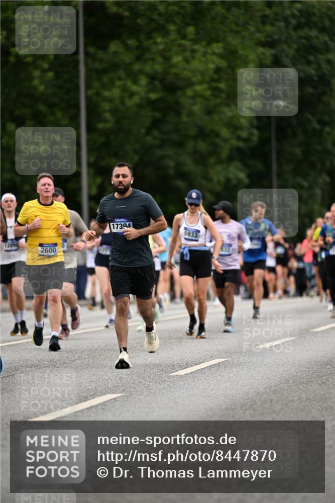 29.06.2025 - hella hamburg halbmarathon Dr. Thomas Lammeyer http://msf.ph/oto/8447870 29.06.2025 10:58:43 Kennedybrücke 1822, 2372, 2600, 2761, 3187, 3249, 3364, 3857, 4039, 4323, 4720, 4838, 5309, 5815, 5856, 5933, 6468, 6583, 6987, 7614, 7670, 7874, 7946, 7986, 9130, 9503, 11354 meine-sportfotos.de
