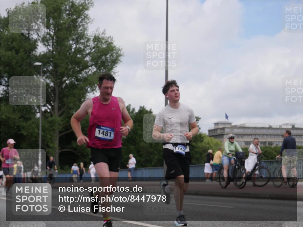 29.06.2025 - hella hamburg halbmarathon Luisa Fischer http://msf.ph/oto/8447978 29.06.2025 10:30:16 Kennedybrücke 1481, 1742, 1481, 3389, 9688, 10077, 10158 meine-sportfotos.de
