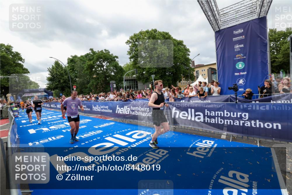 29.06.2025 - hella hamburg halbmarathon Zöllner http://msf.ph/oto/8448019 29.06.2025 10:58:14 Ziel 1563, 2907, 4426, 6104, 8290, 10408, 13666, 14631, 15125, 15189, 18068 meine-sportfotos.de