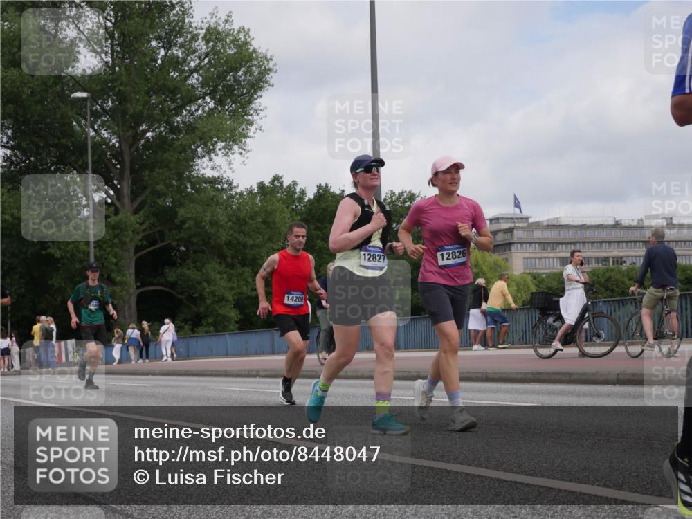 29.06.2025 - hella hamburg halbmarathon Luisa Fischer http://msf.ph/oto/8448047 29.06.2025 10:30:21 Kennedybrücke 14206, 12827, 12826, 2045, 3389, 6214, 9688, 10158 meine-sportfotos.de