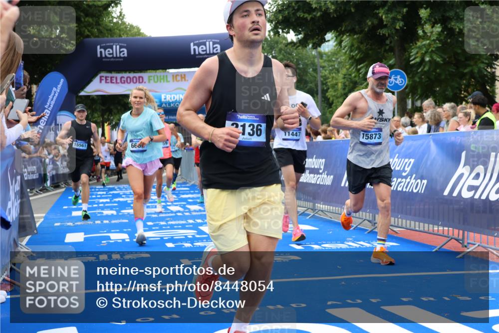 29.06.2025 - hella hamburg halbmarathon Strokosch-Dieckow http://msf.ph/oto/8448054 29.06.2025 10:38:59 Ziel 1164, 1445, 1803, 2262, 2980, 3136, 3783, 4359, 4759, 6682, 6686, 6687, 8958, 11447, 11619, 12137, 13137, 15257, 15561, 15873, 16820, 17722, 18734, 19151 meine-sportfotos.de