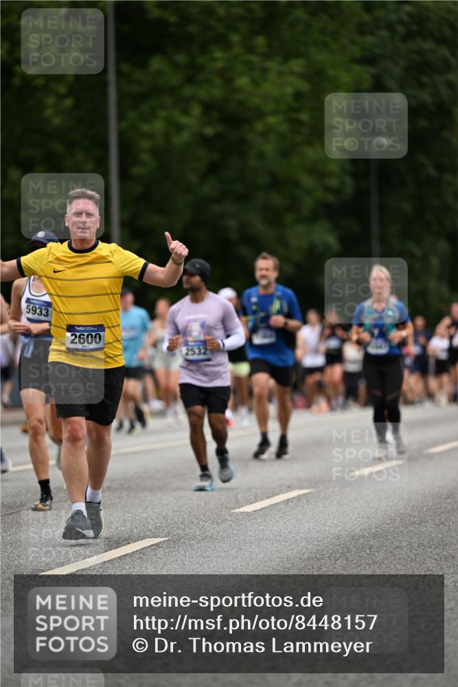 29.06.2025 - hella hamburg halbmarathon Dr. Thomas Lammeyer http://msf.ph/oto/8448157 29.06.2025 10:58:46 Kennedybrücke 1822, 2600, 3249, 3364, 3857, 4039, 4323, 4720, 4838, 5309, 5815, 5856, 5933, 6468, 6583, 6987, 7614, 7670, 7874, 7946, 7986, 9130, 9503, 11354 meine-sportfotos.de