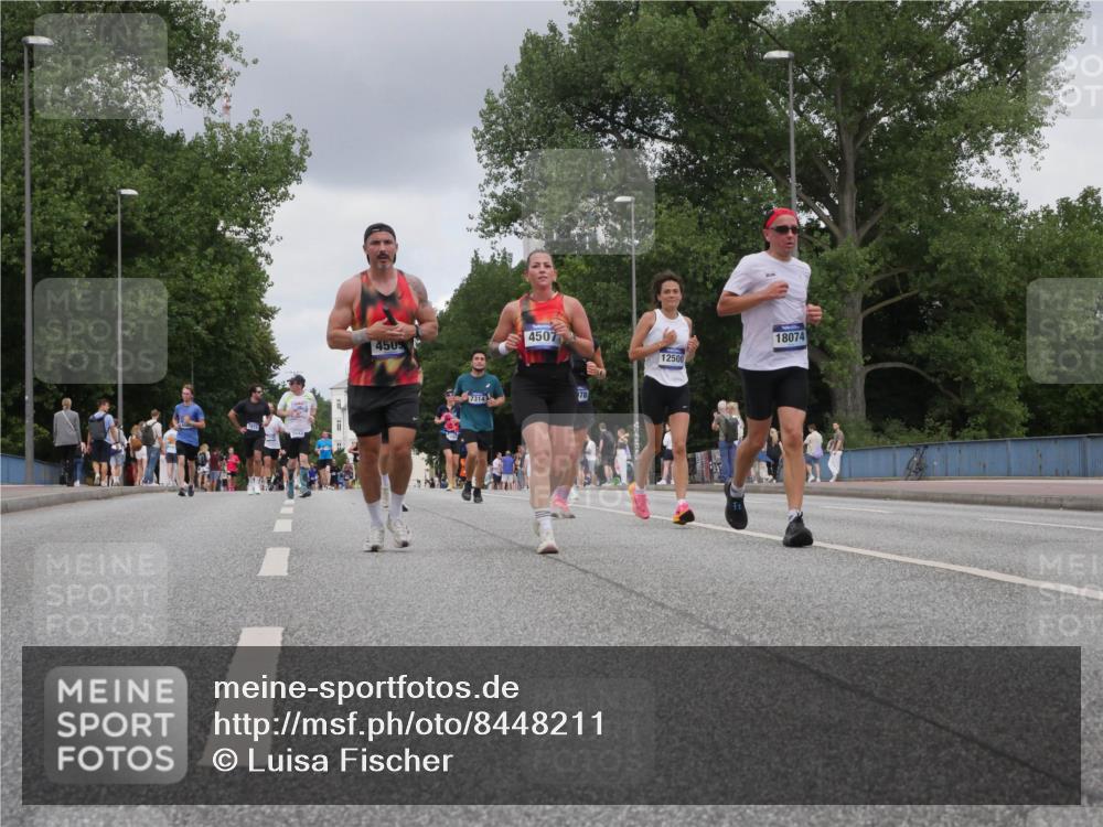 29.06.2025 - hella hamburg halbmarathon Luisa Fischer http://msf.ph/oto/8448211 29.06.2025 10:30:29 Kennedybrücke 7978, 4509, 4507, 7314, 78, 09, 12500, 18074, 2045, 3389, 4507, 4509, 5177, 6214, 7314, 10205 meine-sportfotos.de
