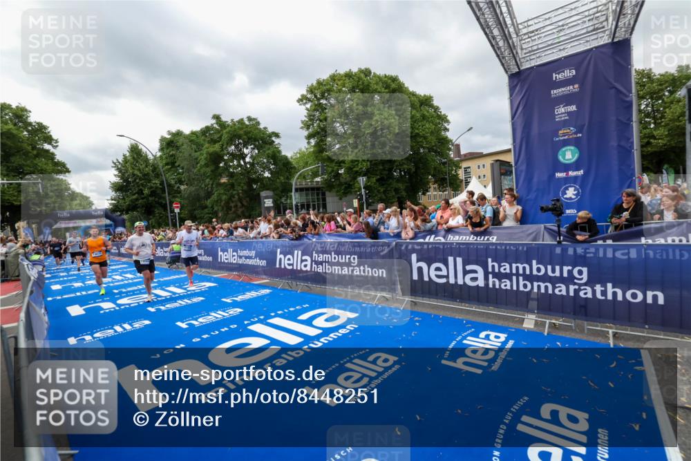 29.06.2025 - hella hamburg halbmarathon Zöllner http://msf.ph/oto/8448251 29.06.2025 10:58:20 Ziel 1595, 4592, 4708, 6104, 6147, 9230, 9485, 11645, 14631, 15434, 18068 meine-sportfotos.de