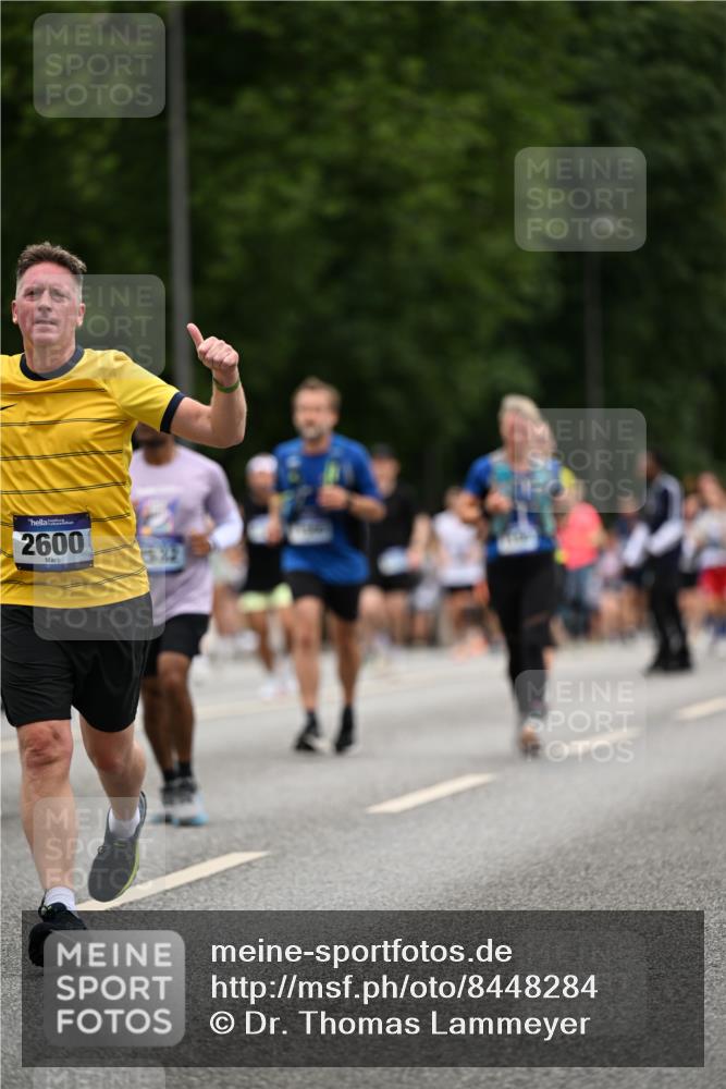 29.06.2025 - hella hamburg halbmarathon Dr. Thomas Lammeyer http://msf.ph/oto/8448284 29.06.2025 10:58:48 Kennedybrücke 1779, 1822, 2600, 3249, 3364, 3857, 4039, 4323, 4720, 4838, 5185, 5309, 5815, 5856, 5933, 6468, 6583, 6987, 7670, 7874, 7946, 7986, 9130, 11354 meine-sportfotos.de