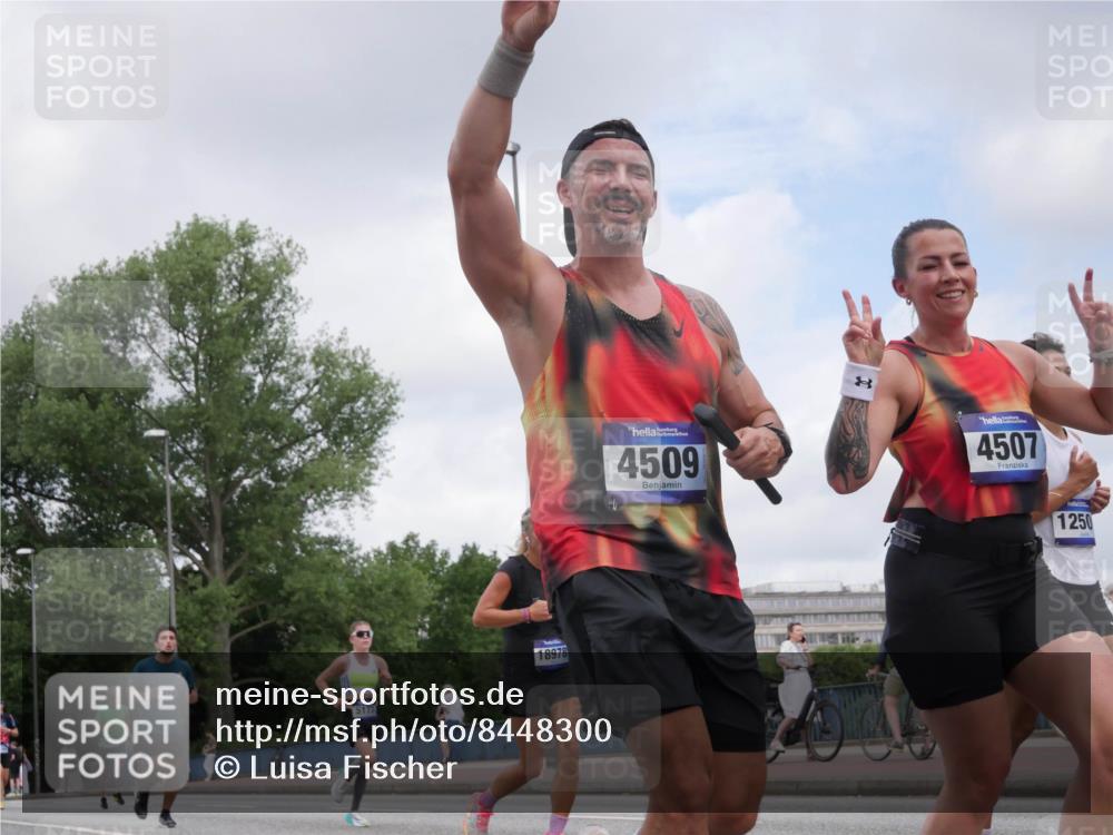 29.06.2025 - hella hamburg halbmarathon Luisa Fischer http://msf.ph/oto/8448300 29.06.2025 10:30:33 Kennedybrücke 7314, 5177, 18978, 4509, 4507, 1250, 2045, 2643, 4507, 4509, 5177, 5495, 6214, 7314, 7978, 8085, 10205 meine-sportfotos.de