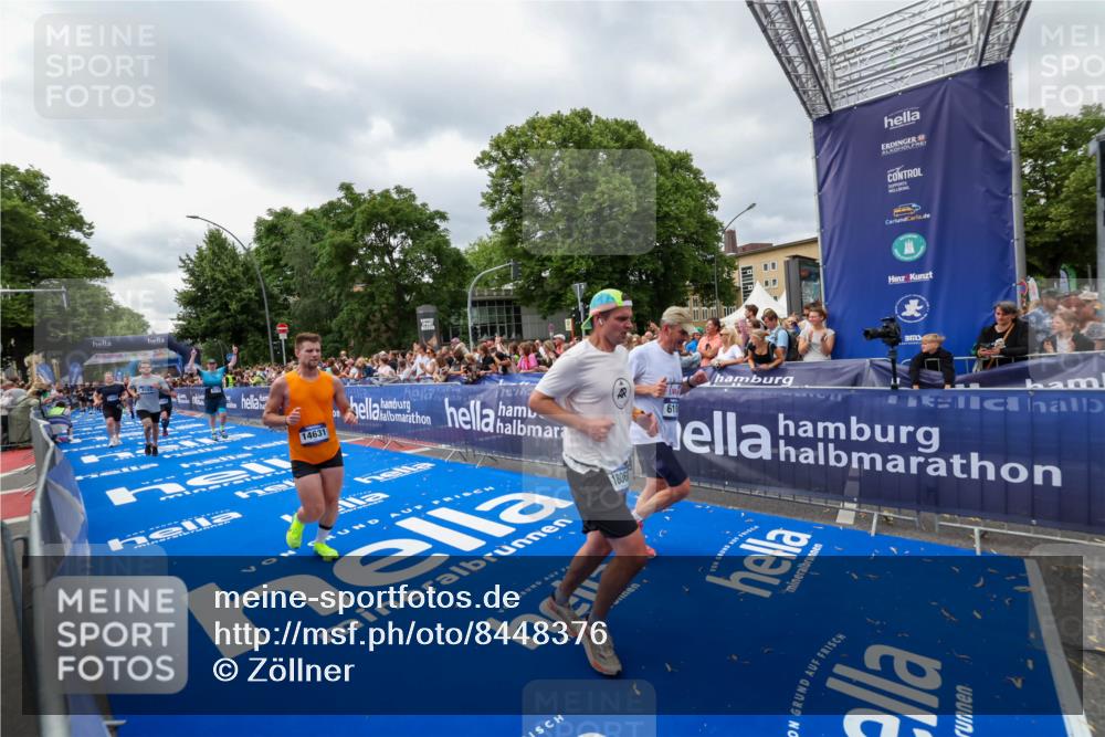 29.06.2025 - hella hamburg halbmarathon Zöllner http://msf.ph/oto/8448376 29.06.2025 10:58:21 Ziel 1595, 4592, 4708, 6104, 6138, 6147, 9230, 9485, 11645, 14631, 15434, 18068 meine-sportfotos.de