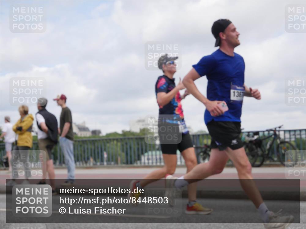 29.06.2025 - hella hamburg halbmarathon Luisa Fischer http://msf.ph/oto/8448503 29.06.2025 10:30:44 Kennedybrücke 1367, 2080, 5369, 5495, 5825, 7944, 7978, 8085, 8215, 9567 meine-sportfotos.de