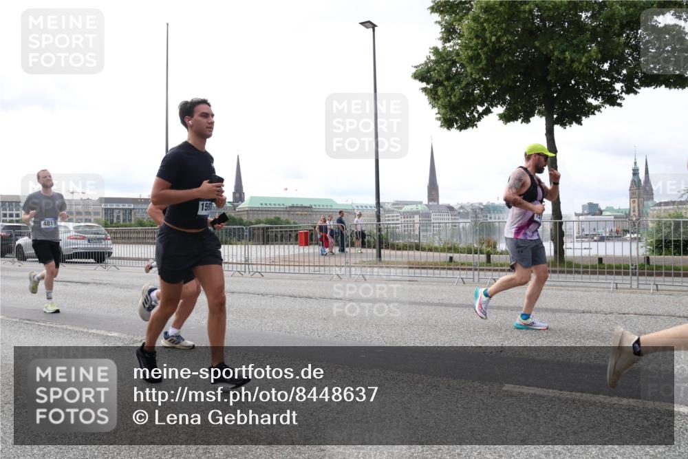 29.06.2025 - hella hamburg halbmarathon Lena Gebhardt http://msf.ph/oto/8448637 29.06.2025 10:30:31 Lombardsbrücke 159, 157, 4819, 1059, 1547, 1647, 2569, 2754, 2755, 2901, 3281, 3443, 3573, 4198, 4575, 4819, 6344, 6556, 6598, 6616, 6626, 7071, 7120, 9830, 10880, 11984, 12349, 12350, 12460, 12461, 12504, 12687, 12688, 12710, 13418, 14216, 14304, 14421, 15299, 15757, 15789, 15938, 16182, 16504, 16601, 16604, 16735, 16769, 16791, 16864, 18046, 18362, 18503, 18671, 18795, 18860 meine-sportfotos.de