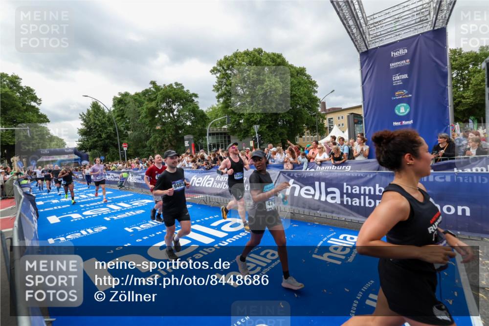 29.06.2025 - hella hamburg halbmarathon Zöllner http://msf.ph/oto/8448686 29.06.2025 10:58:27 Ziel 4550, 4708, 4767, 5347, 6138, 6147, 7476, 9485, 11808, 14355, 15434, 16531, 17415, 18266, 18891, 19166 meine-sportfotos.de