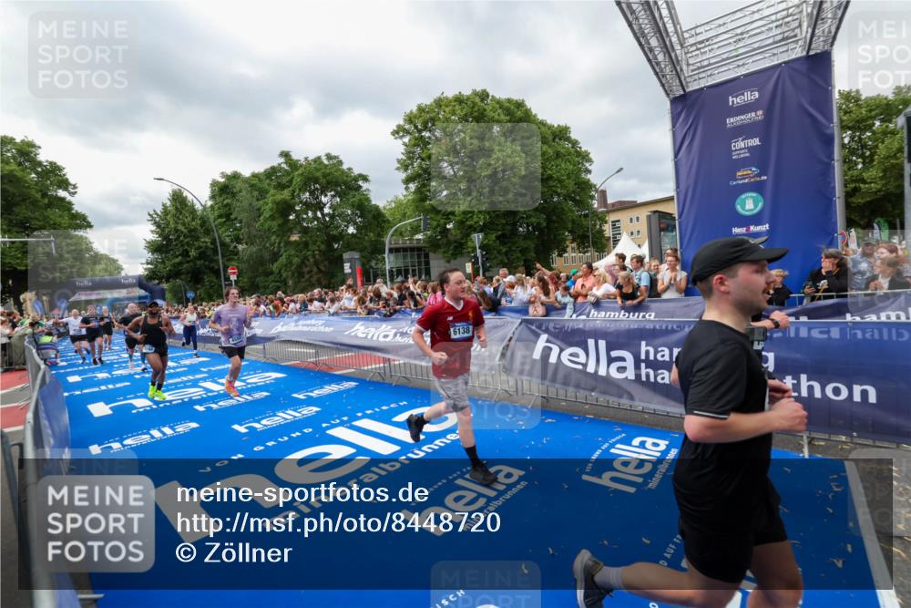 29.06.2025 - hella hamburg halbmarathon Zöllner http://msf.ph/oto/8448720 29.06.2025 10:58:28 Ziel 4550, 4708, 4767, 5347, 6138, 6147, 7476, 9485, 11808, 14355, 15434, 16531, 17415, 18266, 18891, 19166 meine-sportfotos.de