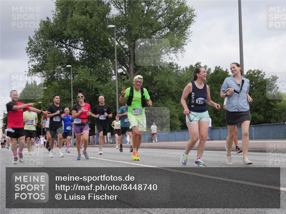 29.06.2025 - hella hamburg halbmarathon Luisa Fischer http://msf.ph/oto/8448740 29.06.2025 10:30:56 Kennedybrücke 4020, 1148, 4372, 14017, 33, 14021, 18256, 832, 15123, 1148, 1793, 4372, 5903, 7234, 8327 meine-sportfotos.de