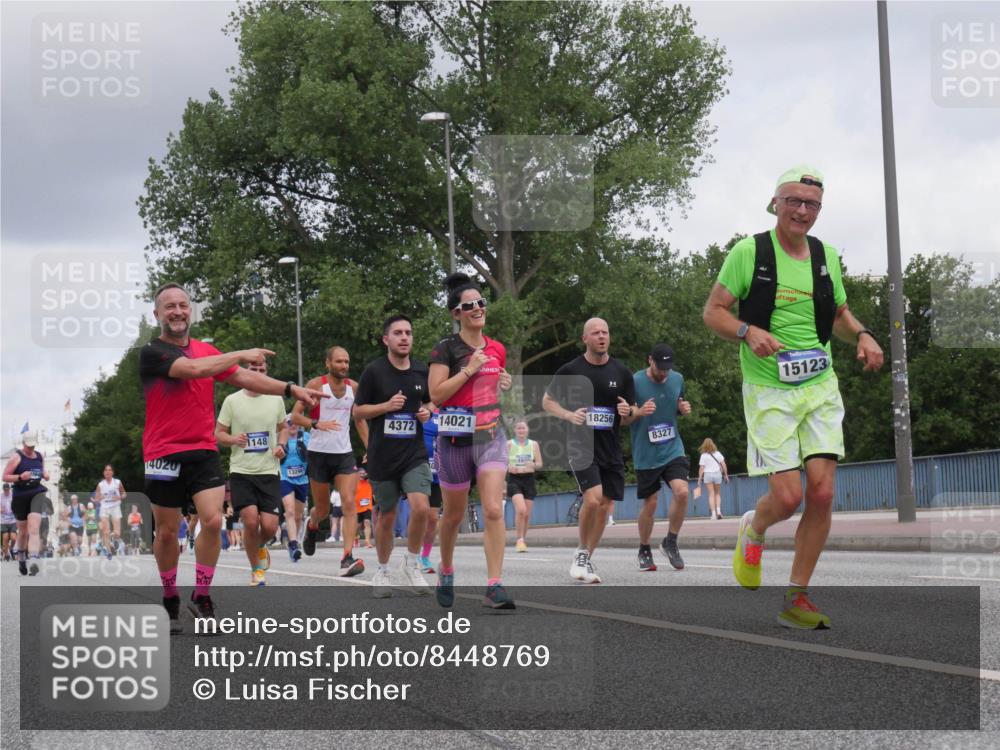 29.06.2025 - hella hamburg halbmarathon Luisa Fischer http://msf.ph/oto/8448769 29.06.2025 10:30:58 Kennedybrücke 14020, 1148, 13296, 4372, 14021, 15, 30, 18256, 8327, 15123, 1148, 1530, 1793, 4372, 5903, 7234, 8327 meine-sportfotos.de