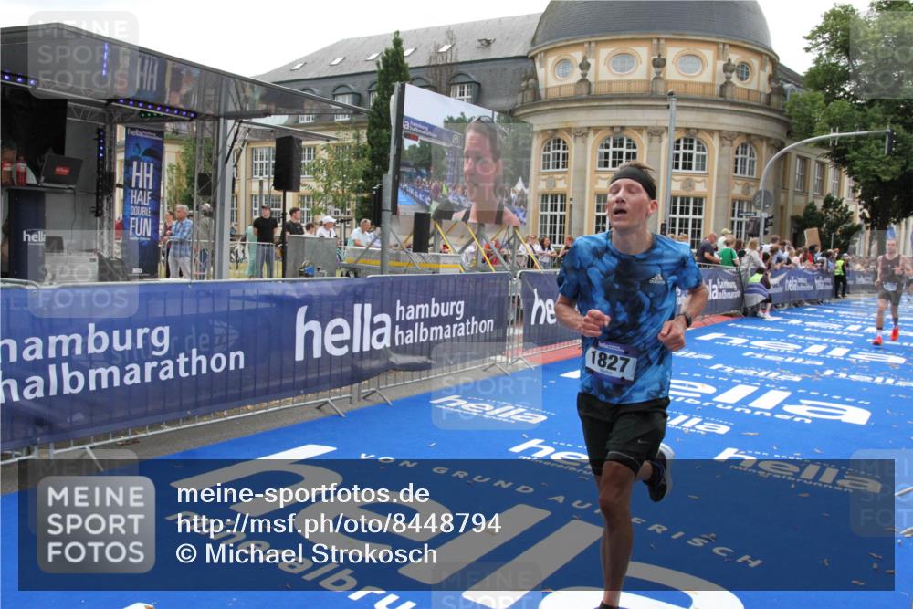 29.06.2025 - hella hamburg halbmarathon Michael Strokosch http://msf.ph/oto/8448794 29.06.2025 10:29:02 Ziel 1827, 10351, 18874, 19142 meine-sportfotos.de