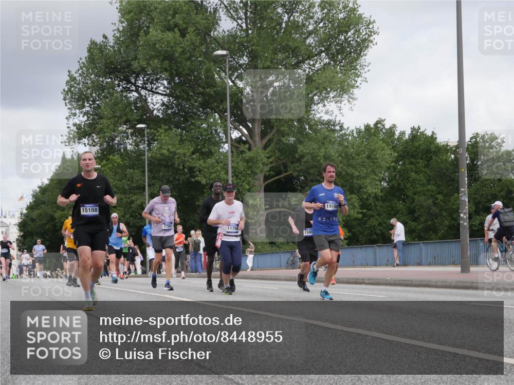 29.06.2025 - hella hamburg halbmarathon Luisa Fischer http://msf.ph/oto/8448955 29.06.2025 10:31:11 Kennedybrücke 15108, 7764, 19180, 42, 195, 11766, 1340, 5285, 5707, 7764, 7980, 9855 meine-sportfotos.de