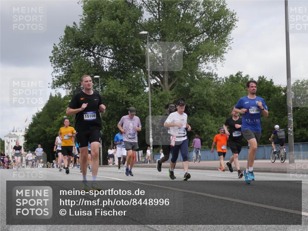 29.06.2025 - hella hamburg halbmarathon Luisa Fischer http://msf.ph/oto/8448996 29.06.2025 10:31:12 Kennedybrücke 5707, 15108, 7764, 1176, 17445, 13400, 19180, 42, 195, 5285, 5707, 7764, 7980, 9855 meine-sportfotos.de