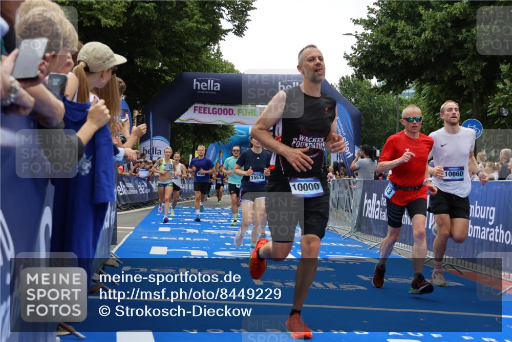 29.06.2025 - hella hamburg halbmarathon Strokosch-Dieckow http://msf.ph/oto/8449229 29.06.2025 10:48:32 Ziel 1163, 1176, 2213, 4553, 5421, 9262, 9538, 10000, 10859, 10860, 11451, 11579, 12149, 12690, 12840, 13962, 14033, 14511, 14990, 15573, 15808, 15917, 17395, 17855, 18251, 18790, 18815, 18923 meine-sportfotos.de