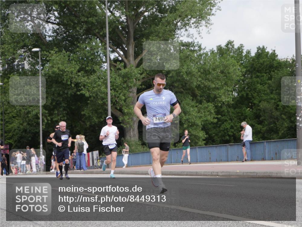29.06.2025 - hella hamburg halbmarathon Luisa Fischer http://msf.ph/oto/8449313 29.06.2025 10:31:27 Kennedybrücke 13860, 6102, 7497, 5939, 6102, 7497, 10412, 10413 meine-sportfotos.de