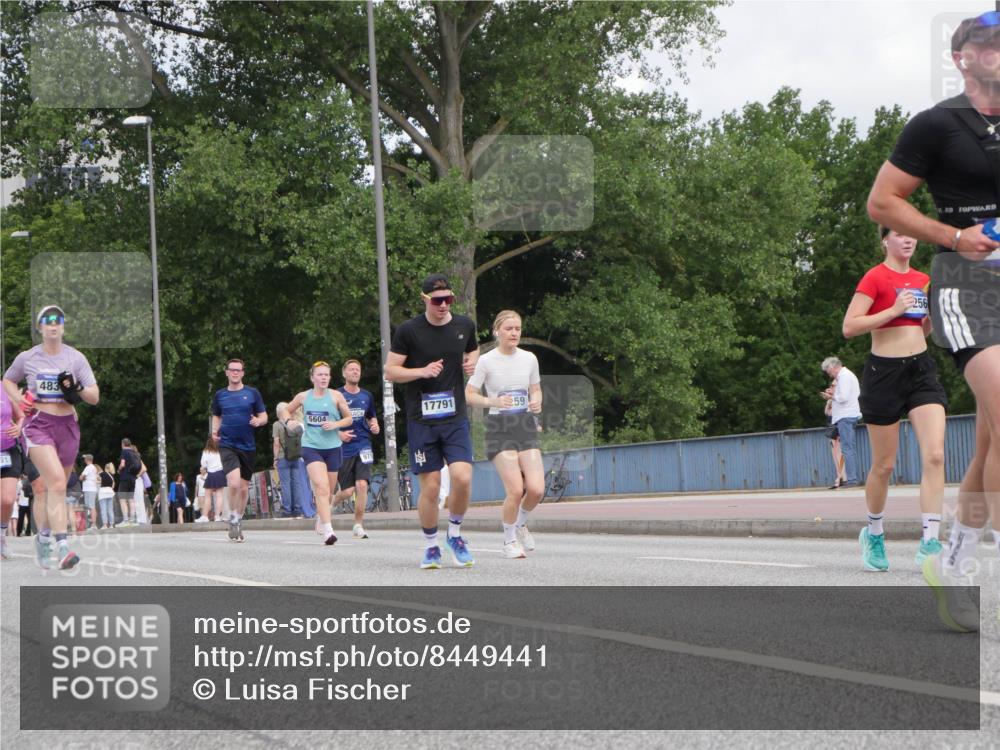 29.06.2025 - hella hamburg halbmarathon Luisa Fischer http://msf.ph/oto/8449441 29.06.2025 10:31:35 Kennedybrücke 483, 5604, 971, 17791, 59, 256, 4834, 5604, 6102, 6259, 6345, 9642, 9716 meine-sportfotos.de