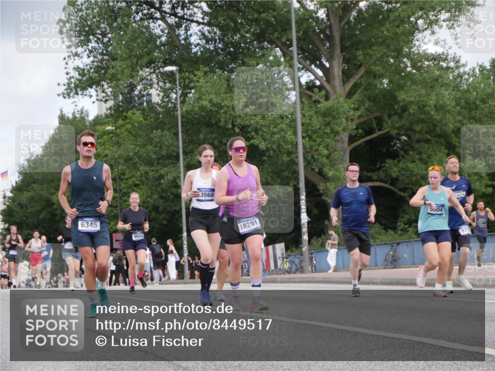 29.06.2025 - hella hamburg halbmarathon Luisa Fischer http://msf.ph/oto/8449517 29.06.2025 10:31:38 Kennedybrücke 1169, 6345, 9654, 3568, 18291, 604, 9718, 4834, 5604, 6259, 6345, 9642, 9653, 9654, 9716 meine-sportfotos.de