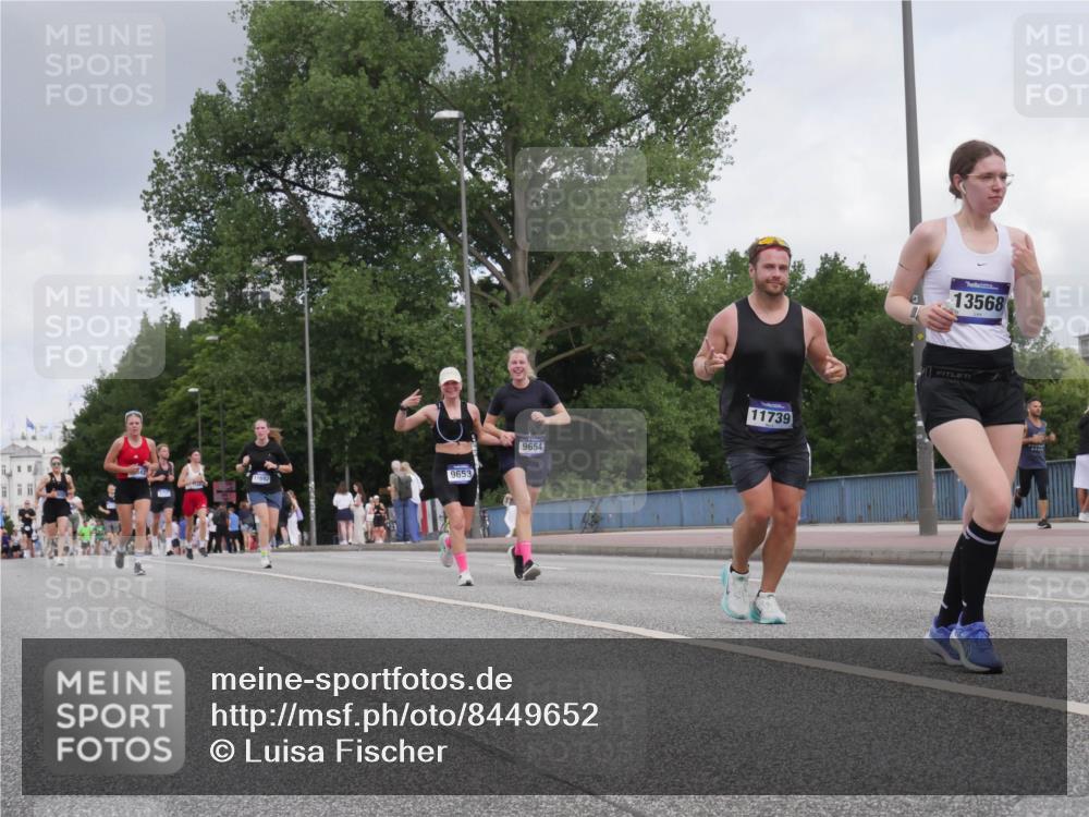 29.06.2025 - hella hamburg halbmarathon Luisa Fischer http://msf.ph/oto/8449652 29.06.2025 10:31:42 Kennedybrücke 9653, 9654, 11739, 13568, 2688, 4834, 5604, 6259, 6345, 7169, 9642, 9653, 9654, 9716 meine-sportfotos.de
