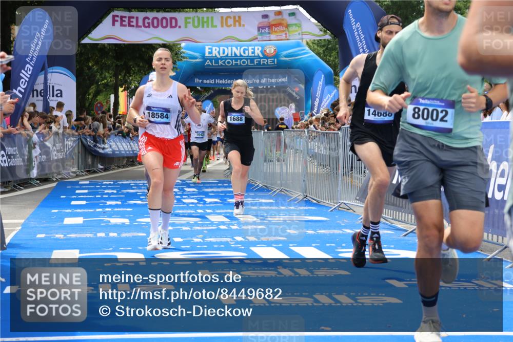 29.06.2025 - hella hamburg halbmarathon Strokosch-Dieckow http://msf.ph/oto/8449682 29.06.2025 10:38:15 Ziel 1042, 1688, 2849, 3431, 5091, 6095, 7110, 7743, 8002, 14688, 18584, 18986 meine-sportfotos.de