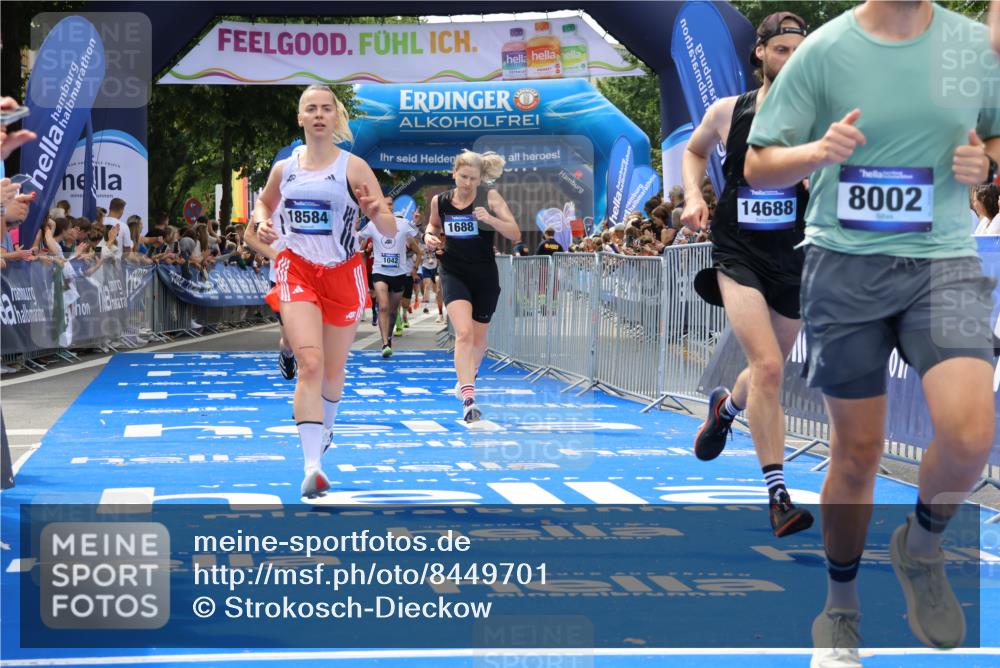 29.06.2025 - hella hamburg halbmarathon Strokosch-Dieckow http://msf.ph/oto/8449701 29.06.2025 10:38:15 Ziel 1042, 1688, 2849, 3431, 5091, 6095, 7110, 7743, 8002, 14688, 18584, 18986 meine-sportfotos.de