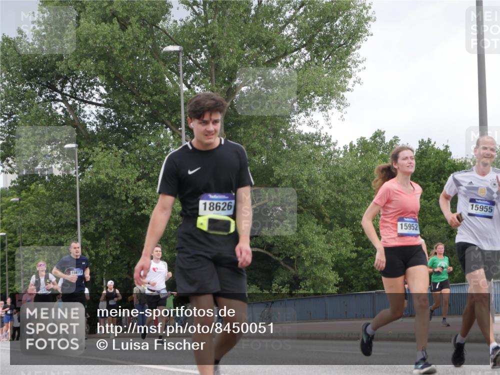 29.06.2025 - hella hamburg halbmarathon Luisa Fischer http://msf.ph/oto/8450051 29.06.2025 10:32:03 Kennedybrücke 16673, 18626, 15952, 15955, 5718, 5847, 10434, 10808 meine-sportfotos.de