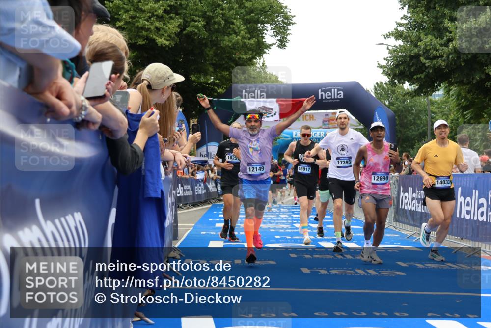 29.06.2025 - hella hamburg halbmarathon Strokosch-Dieckow http://msf.ph/oto/8450282 29.06.2025 10:48:29 Ziel 1163, 1176, 2213, 3747, 5362, 5421, 5528, 6081, 6923, 8216, 9262, 10000, 10860, 11451, 11579, 12149, 12549, 12690, 12840, 13962, 14033, 14990, 15573, 15808, 15917, 17395, 17855, 18251, 18790, 18815, 18923 meine-sportfotos.de