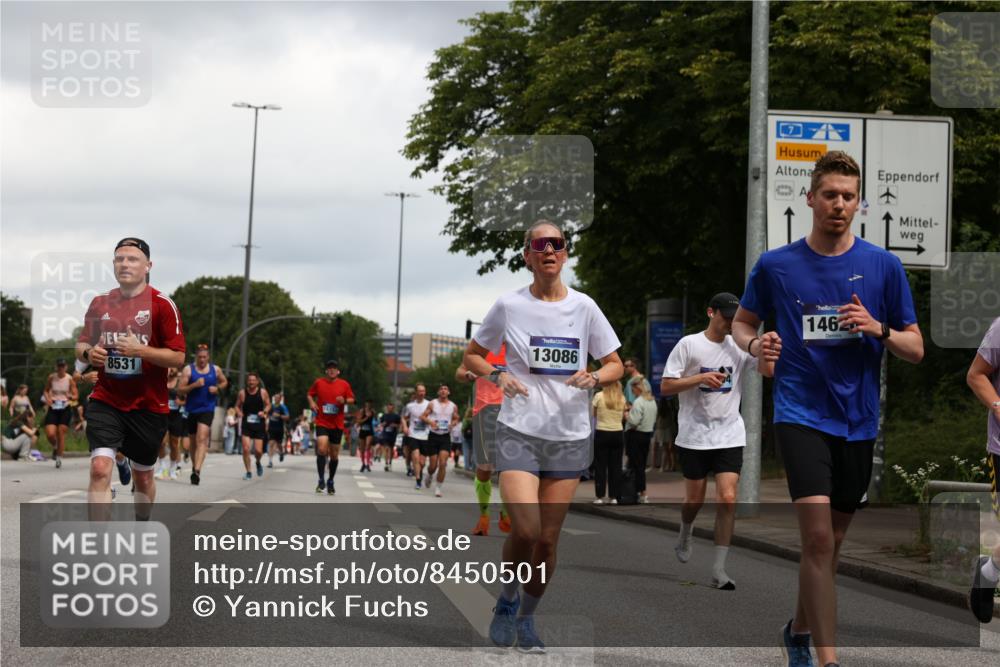 29.06.2025 - hella hamburg halbmarathon Yannick Fuchs http://msf.ph/oto/8450501 29.06.2025 10:55:36 20KM 2086, 2391, 2591, 3400, 4068, 5839, 5870, 6391, 7033, 7049, 7757, 8364, 8531, 8590, 9453, 9752, 9932, 10031, 10177, 10746, 11465, 11515, 12125, 12787, 13064, 13086, 13491, 13699, 14605, 14628, 15008, 15252, 15520, 15539, 15733, 16128, 16145, 16614, 18551 meine-sportfotos.de