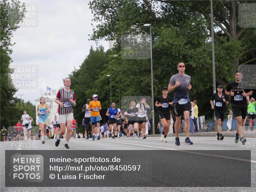 29.06.2025 - hella hamburg halbmarathon Luisa Fischer http://msf.ph/oto/8450597 29.06.2025 10:32:22 Kennedybrücke 4362, 12823, 8560, 16662, 11269, 13382, 17496, 7832, 1518, 4349, 1518, 1557, 3445, 3717, 4349, 4362, 4395, 5167, 6285, 6632, 7832, 9714, 10198 meine-sportfotos.de