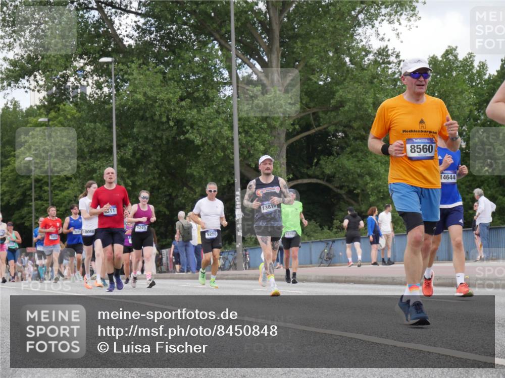 29.06.2025 - hella hamburg halbmarathon Luisa Fischer http://msf.ph/oto/8450848 29.06.2025 10:32:31 Kennedybrücke 1694, 13031, 10068, 511, 5249, 5250, 13816, 12780, 8560, 14644, 1518, 1694, 3311, 4362, 4395, 5250, 6285, 7832, 8560, 10068 meine-sportfotos.de