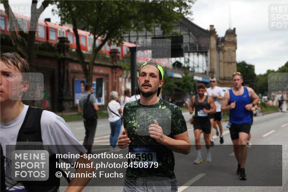 29.06.2025 - hella hamburg halbmarathon Yannick Fuchs http://msf.ph/oto/8450879 29.06.2025 10:55:42 20KM 1135, 1138, 1147, 2086, 2391, 2591, 3400, 4068, 4095, 5839, 5870, 6391, 7033, 7049, 7757, 8364, 8531, 8590, 9297, 9932, 10031, 10177, 10194, 10746, 11465, 12125, 12787, 13064, 13086, 13491, 13699, 13958, 14605, 14628, 15252, 15520, 15539, 15733, 16128, 16145, 18551, 18799 meine-sportfotos.de