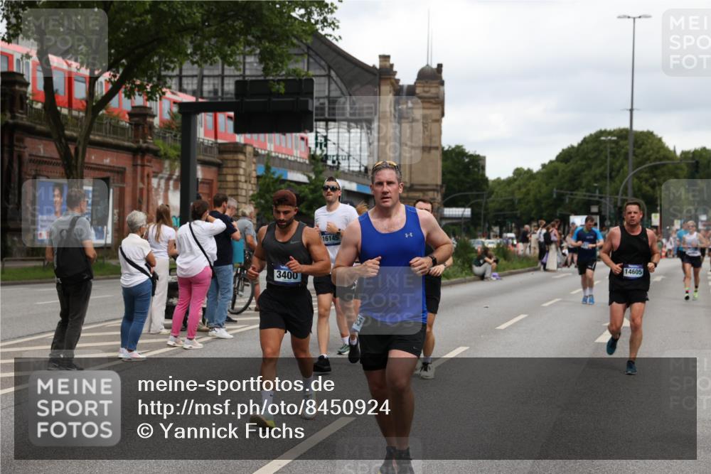 29.06.2025 - hella hamburg halbmarathon Yannick Fuchs http://msf.ph/oto/8450924 29.06.2025 10:55:42 20KM 1135, 1138, 1147, 2086, 2391, 2591, 3400, 4068, 4095, 5839, 5870, 6391, 7033, 7049, 7757, 8364, 8531, 8590, 9297, 9932, 10031, 10177, 10194, 10746, 11465, 12125, 12787, 13064, 13086, 13491, 13699, 13958, 14605, 14628, 15252, 15520, 15539, 15733, 16128, 16145, 18551, 18799 meine-sportfotos.de