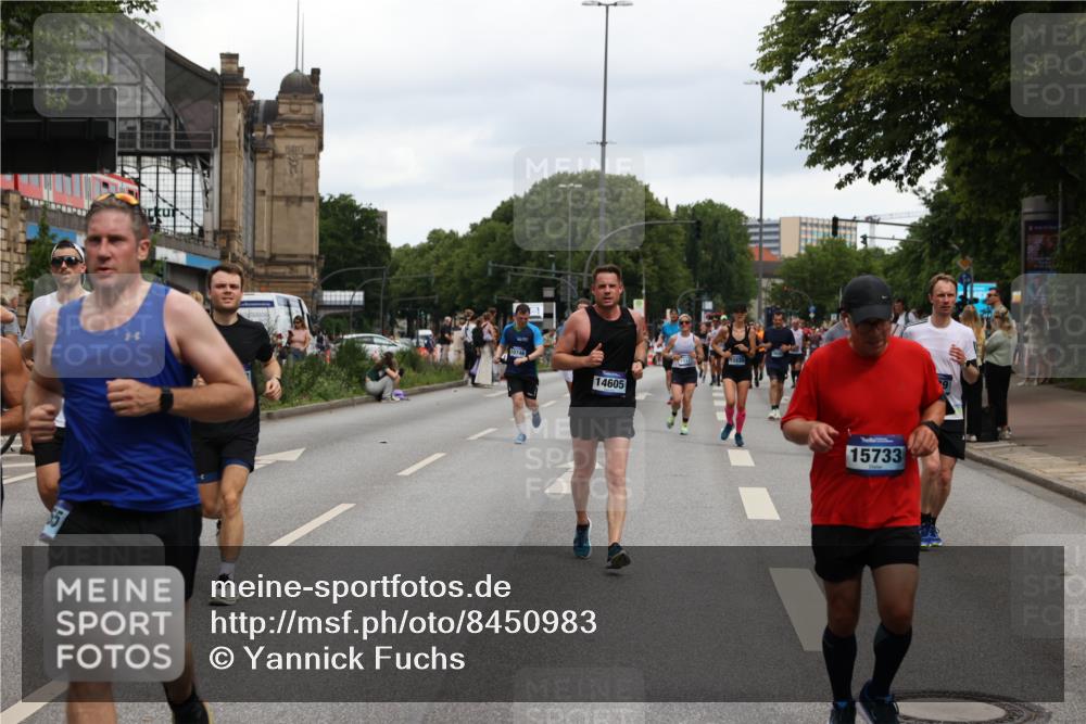 29.06.2025 - hella hamburg halbmarathon Yannick Fuchs http://msf.ph/oto/8450983 29.06.2025 10:55:43 20KM 1135, 1138, 1147, 2086, 2391, 2591, 3097, 3400, 4068, 4095, 5839, 5870, 6391, 7033, 7049, 7757, 8364, 8531, 8590, 9297, 9932, 10031, 10177, 10194, 10746, 11465, 12125, 12787, 13064, 13086, 13491, 13699, 13958, 14605, 14628, 15252, 15520, 15539, 15733, 15908, 16128, 16145, 18551, 18799 meine-sportfotos.de
