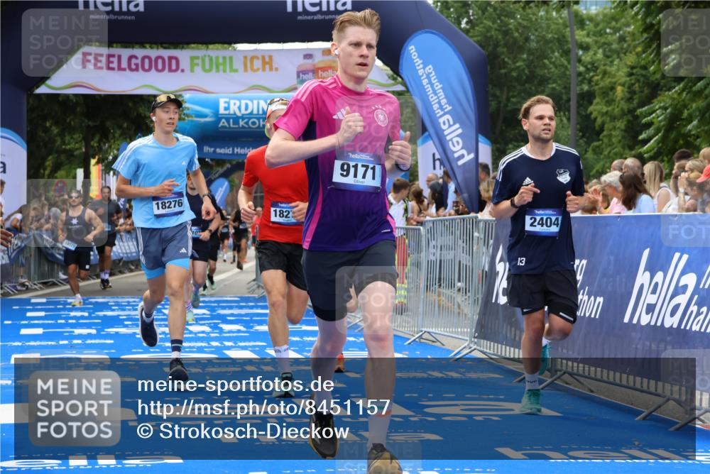 29.06.2025 - hella hamburg halbmarathon Strokosch-Dieckow http://msf.ph/oto/8451157 29.06.2025 10:37:48 Ziel 1505, 1615, 2196, 2404, 3480, 3530, 9171, 13148, 13595, 18103, 18276, 18277, 18529 meine-sportfotos.de