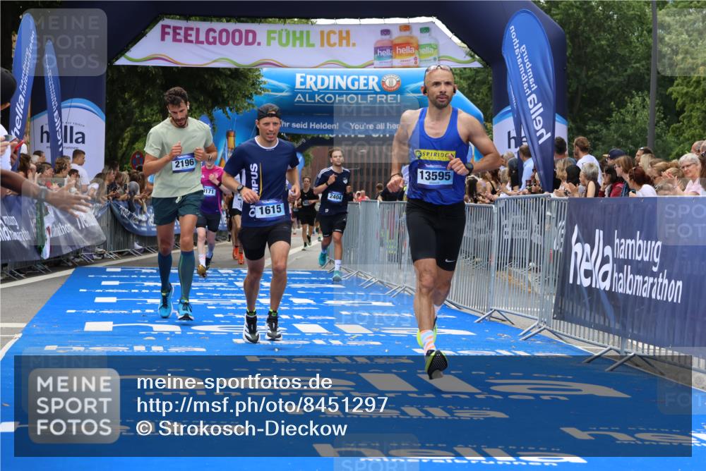 29.06.2025 - hella hamburg halbmarathon Strokosch-Dieckow http://msf.ph/oto/8451297 29.06.2025 10:37:43 Ziel 1505, 1615, 2196, 2404, 9171, 11106, 13148, 13595, 14934, 18193, 18276, 18277 meine-sportfotos.de