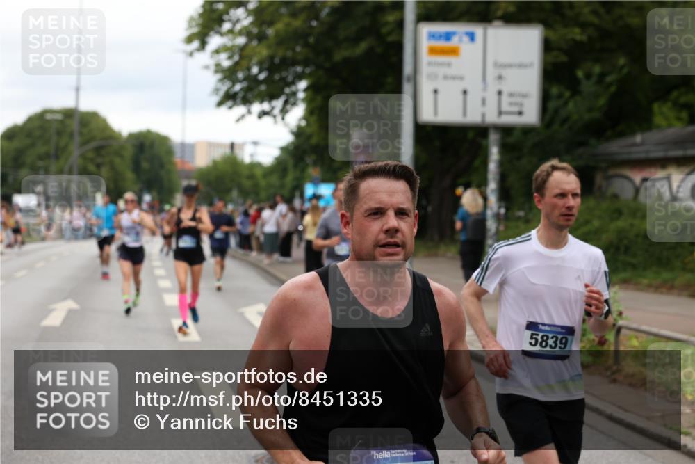 29.06.2025 - hella hamburg halbmarathon Yannick Fuchs http://msf.ph/oto/8451335 29.06.2025 10:55:46 20KM 1135, 1138, 1147, 1190, 2086, 2591, 3097, 3400, 4068, 4095, 5839, 5870, 6391, 7049, 8364, 8531, 8590, 9297, 10031, 10177, 10194, 10746, 11465, 12125, 12787, 13064, 13086, 13491, 13699, 13958, 14605, 14628, 15252, 15291, 15520, 15539, 15733, 15908, 16128, 16145, 18551, 18799, 18808 meine-sportfotos.de
