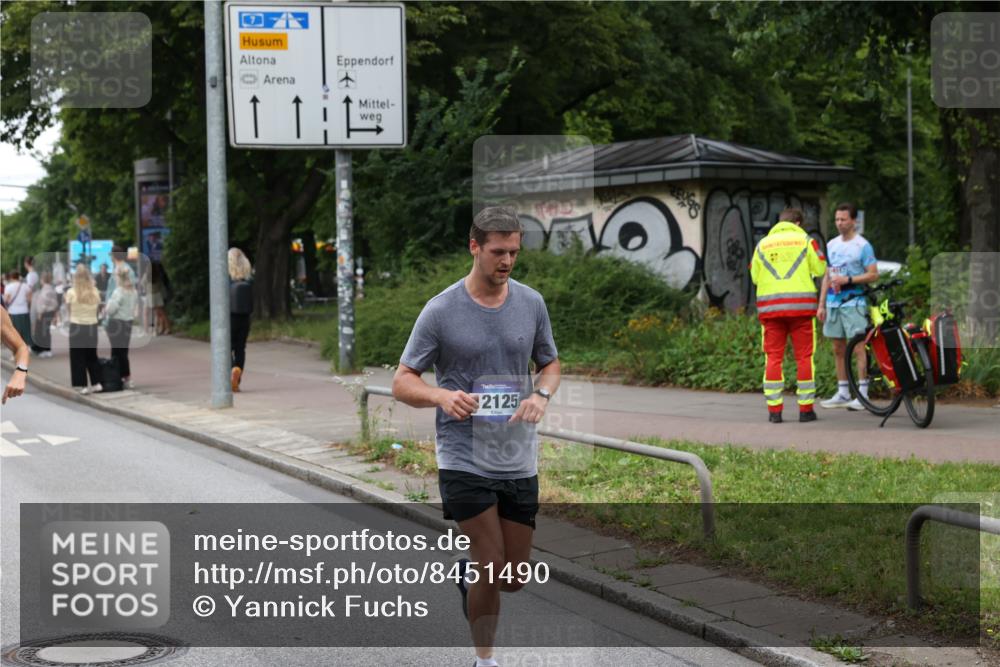 29.06.2025 - hella hamburg halbmarathon Yannick Fuchs http://msf.ph/oto/8451490 29.06.2025 10:55:48 20KM 1135, 1138, 1147, 1190, 2086, 3097, 3400, 3921, 4068, 4095, 5547, 5839, 5870, 6391, 7049, 8364, 8590, 9297, 10031, 10177, 10194, 10746, 11465, 12125, 12567, 13064, 13491, 13699, 13958, 14574, 14605, 14628, 15252, 15291, 15520, 15539, 15733, 15908, 16128, 16145, 18551, 18799, 18808 meine-sportfotos.de