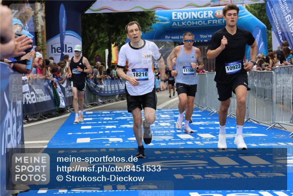 29.06.2025 - hella hamburg halbmarathon Strokosch-Dieckow http://msf.ph/oto/8451533 29.06.2025 10:37:35 Ziel 1290, 1505, 5042, 5791, 6047, 7831, 9914, 10451, 10922, 11106, 14934, 18193, 18216 meine-sportfotos.de