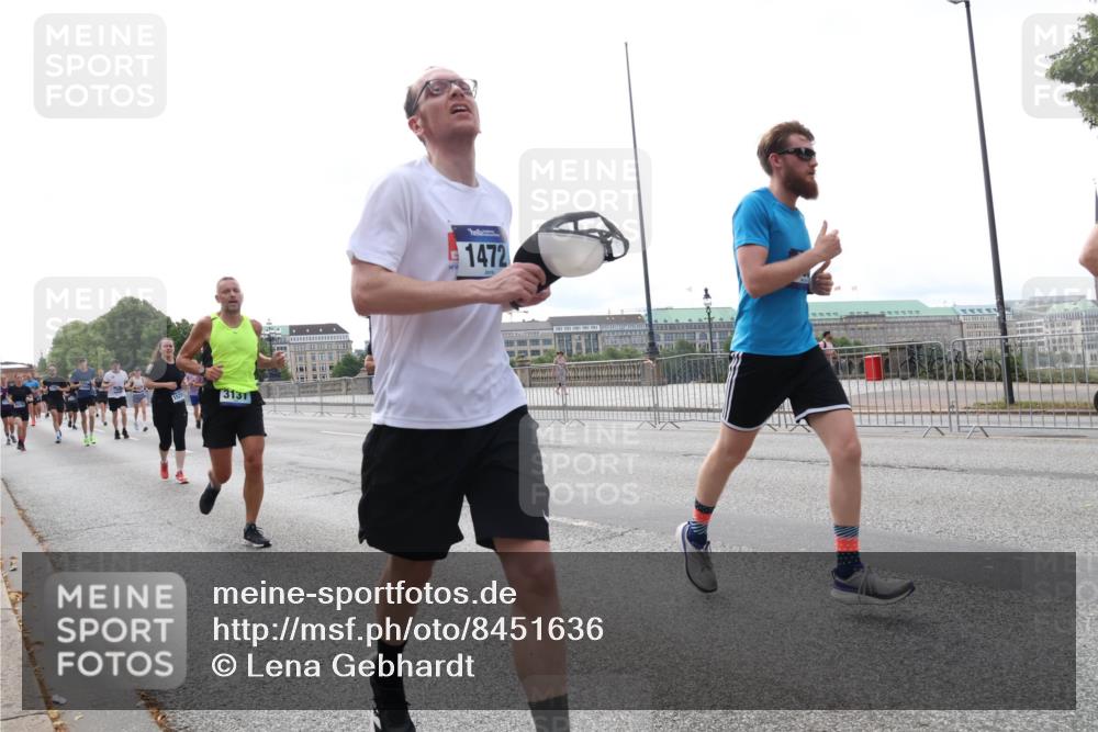 29.06.2025 - hella hamburg halbmarathon Lena Gebhardt http://msf.ph/oto/8451636 29.06.2025 10:30:56 Lombardsbrücke 3131, 1472, 1059, 1472, 1647, 1773, 2097, 2268, 2505, 2569, 2754, 2755, 3131, 3281, 4198, 4561, 4575, 4819, 6195, 6344, 6556, 6620, 6787, 7071, 7120, 7351, 8072, 8073, 8757, 9576, 9830, 10989, 11981, 11984, 11988, 12384, 12460, 12461, 12627, 12687, 14095, 14216, 14421, 14803, 15299, 15466, 15589, 15757, 15789, 16504, 16791, 17224, 17463, 17509, 17742, 17966, 18362, 18795, 18860, 19052, 19226 meine-sportfotos.de